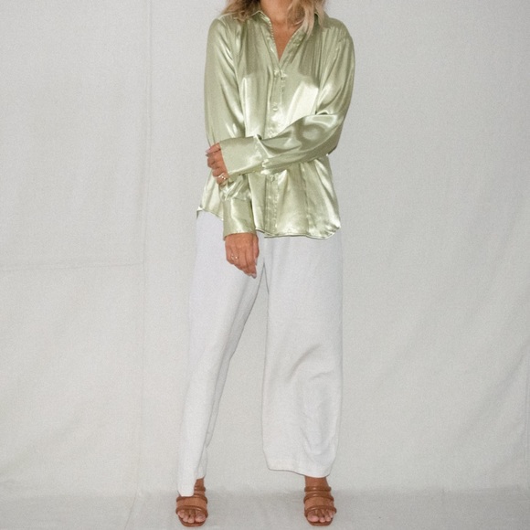 Silky Lime Blouse - Picture 3 of 3